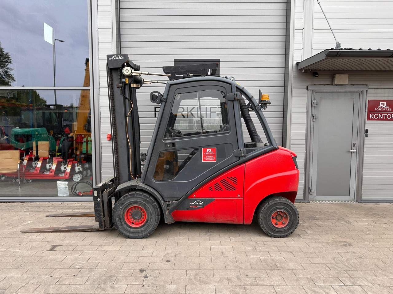 Linde H30D-02 - Diesel forklift: picture 2 Linde H30D-02 - Diesel forklift: picture 2