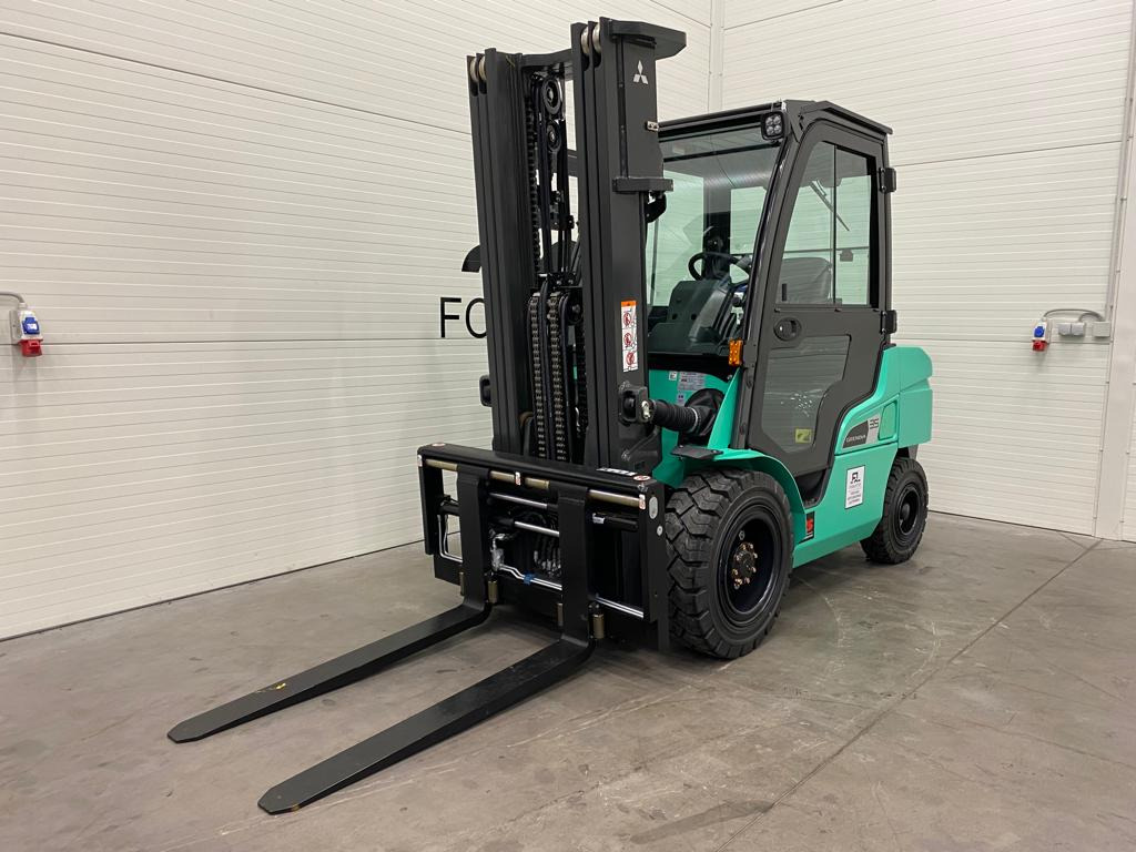 Mitsubishi FD35N3 - Diesel forklift: picture 1 Mitsubishi FD35N3 - Diesel forklift: picture 1