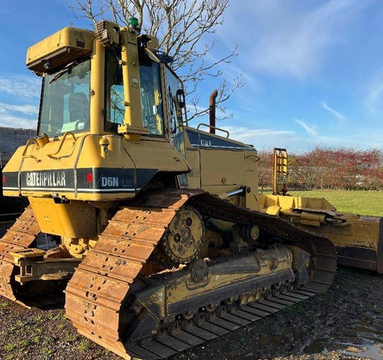 CAT D 6 N LGP 6-way blade - Bulldozer: picture 3 CAT D 6 N LGP 6-way blade - Bulldozer: picture 3