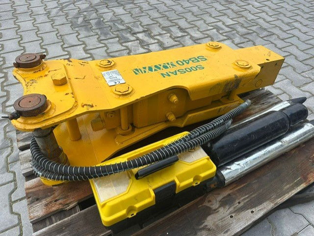 Soosan SB40 Hammer 263 Kilo - Hydraulic hammer: picture 1 Soosan SB40 Hammer 263 Kilo - Hydraulic hammer: picture 1