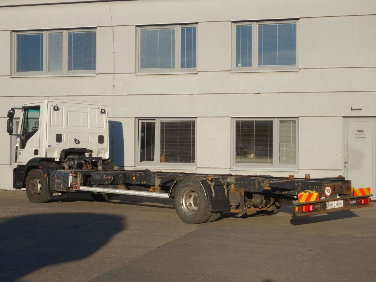 Iveco EuroCargo 150 150E 250 Wechselfahrgestel, BDFl - Container transporter/ Swap body truck: picture 4 Iveco EuroCargo 150 150E 250 Wechselfahrgestel, BDFl - Container transporter/ Swap body truck: picture 4