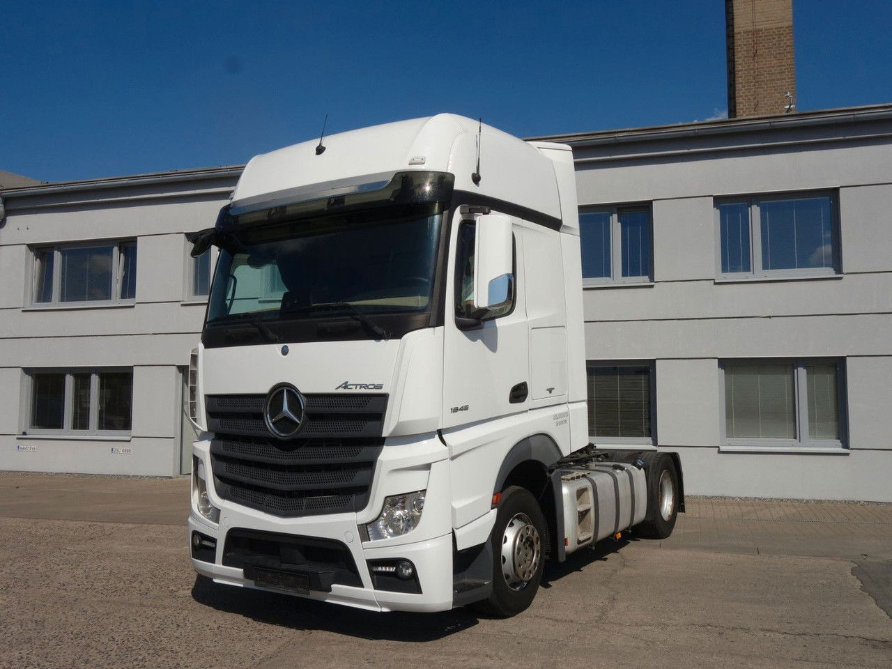Mercedes-Benz Actros 1845 LS Standard Giga Space - Tractor unit: picture 1 Mercedes-Benz Actros 1845 LS Standard Giga Space - Tractor unit: picture 1