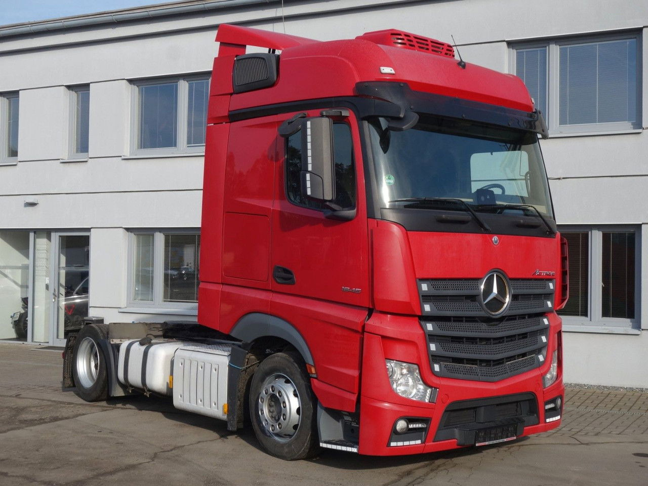 Mercedes-Benz Actros 1845 Lsnrl, Lowdeck, Standklima - Tractor unit: picture 3 Mercedes-Benz Actros 1845 Lsnrl, Lowdeck, Standklima - Tractor unit: picture 3