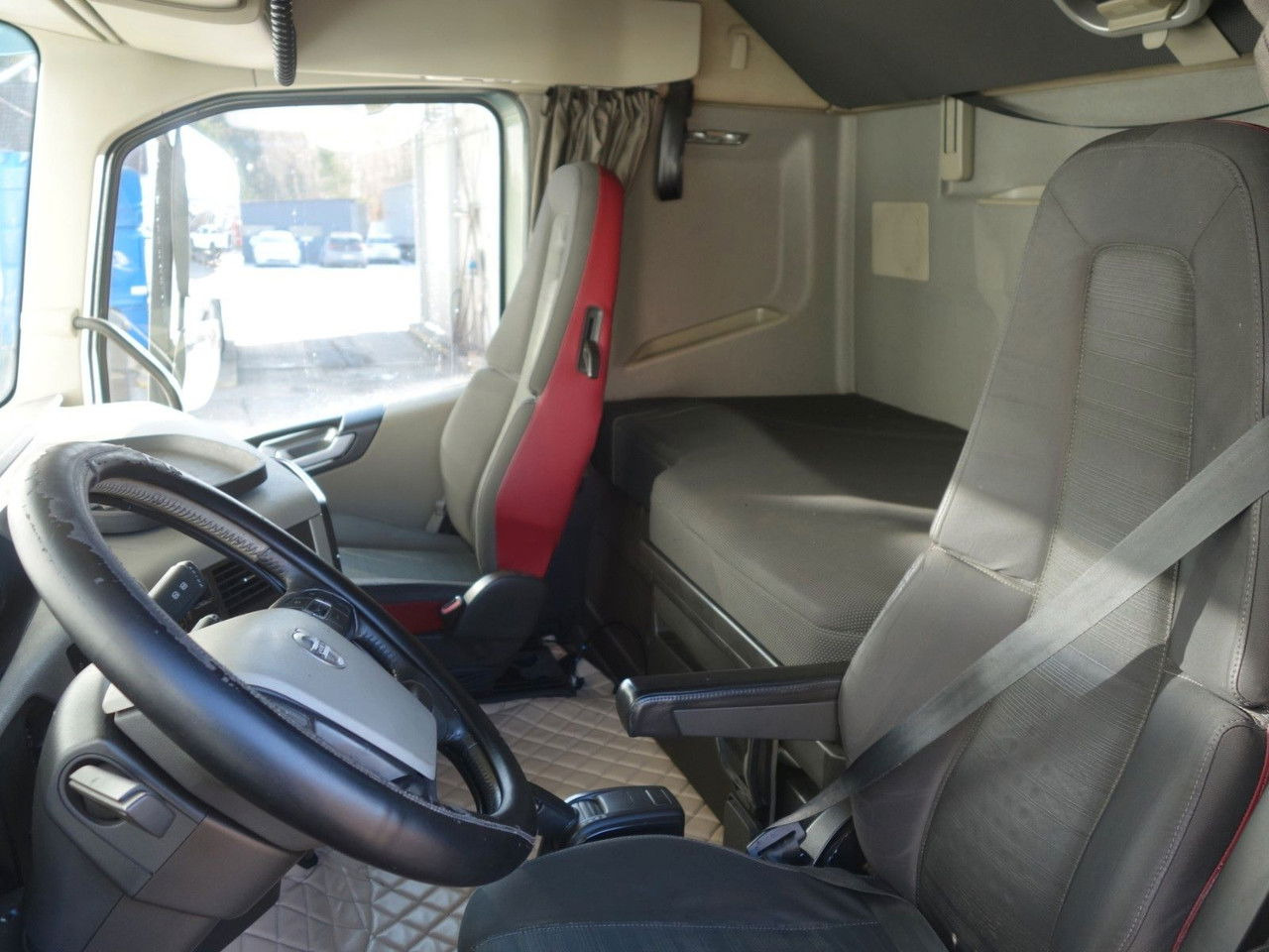 Volvo FH 500 Lowdeck, 2 Stk. - Tractor unit: picture 5 Volvo FH 500 Lowdeck, 2 Stk. - Tractor unit: picture 5