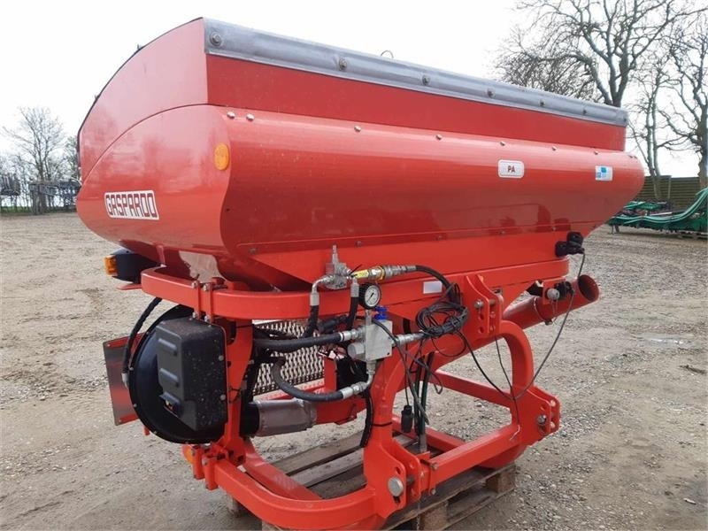 Gaspardo Fronttank PA1  - Seed drill: picture 3 Gaspardo Fronttank PA1  - Seed drill: picture 3