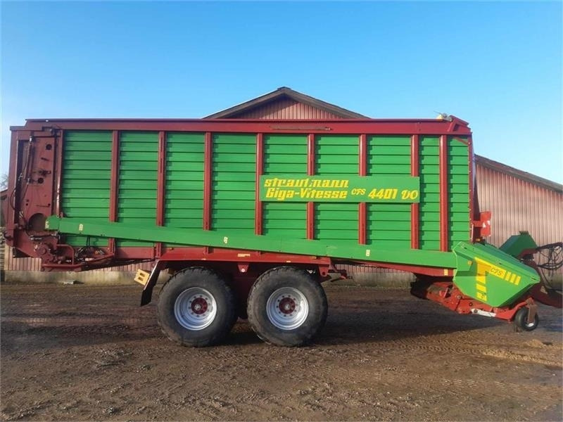 Strautmann Giga Vitesse CFS 4401 - Farm trailer: picture 5 Strautmann Giga Vitesse CFS 4401 - Farm trailer: picture 5