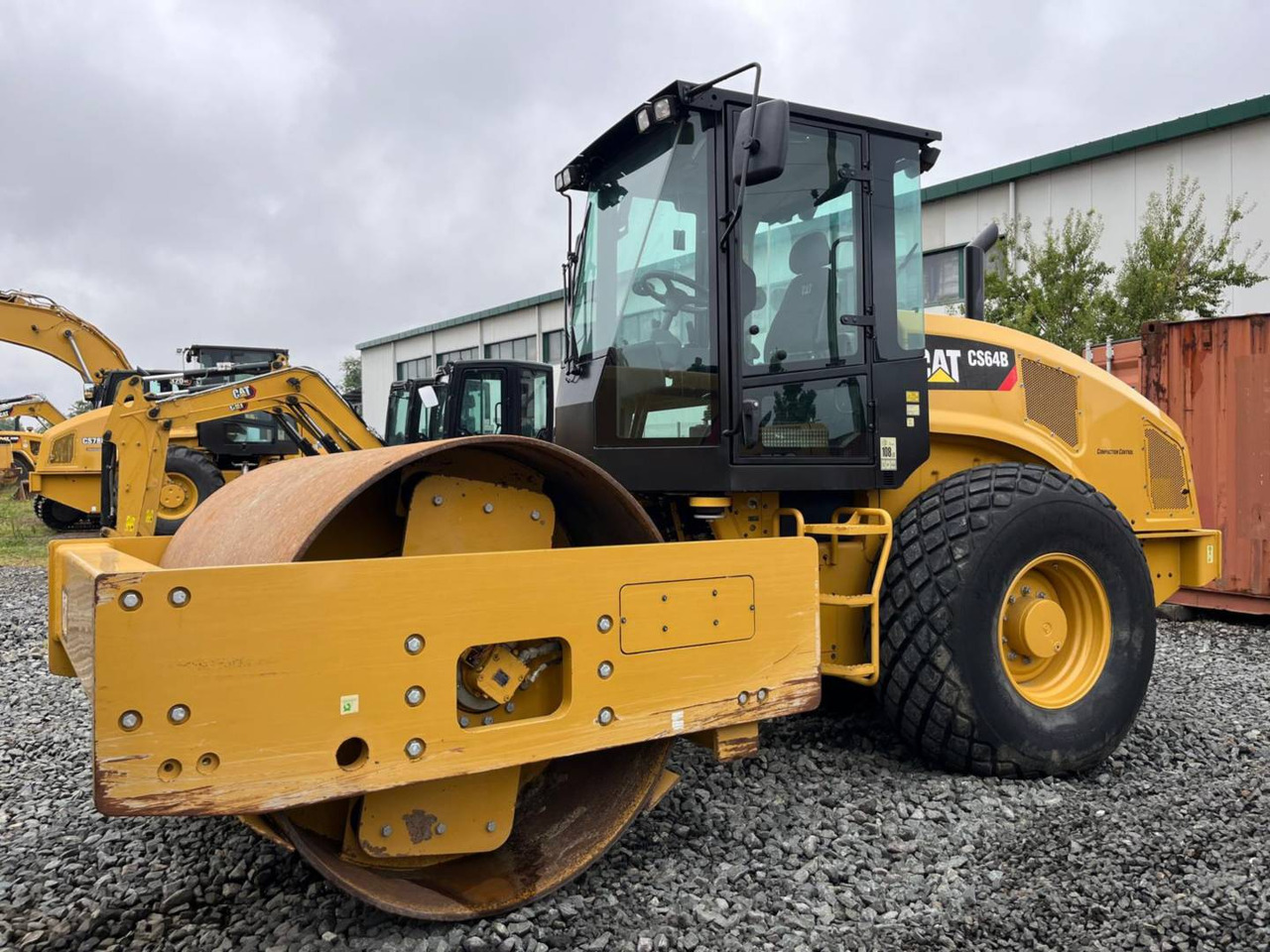CAT CS64B - Compactor: picture 1 CAT CS64B - Compactor: picture 1