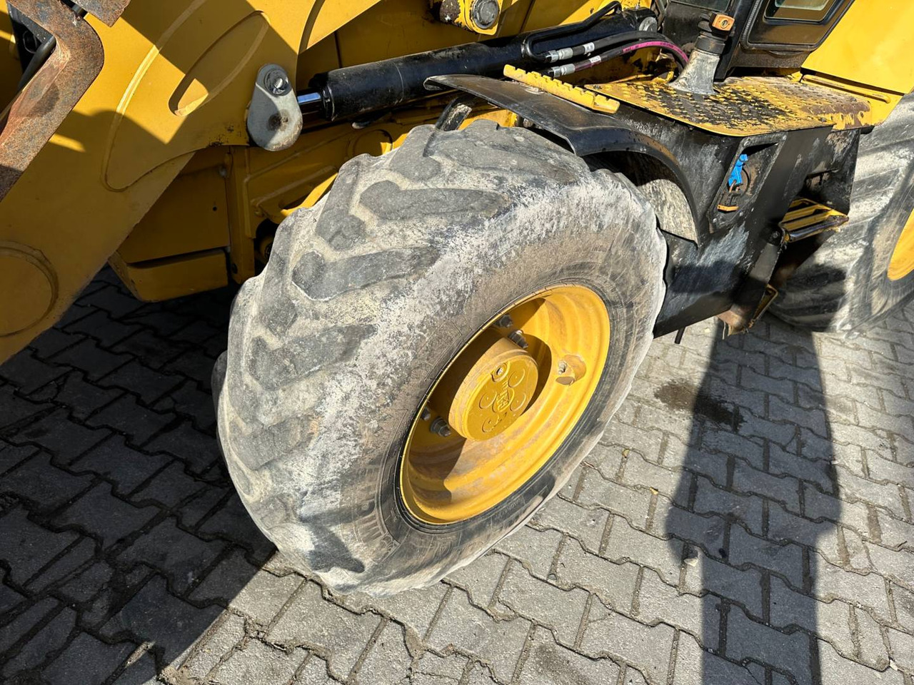 CAT 428F2 leasing CAT 428F2: picture 22