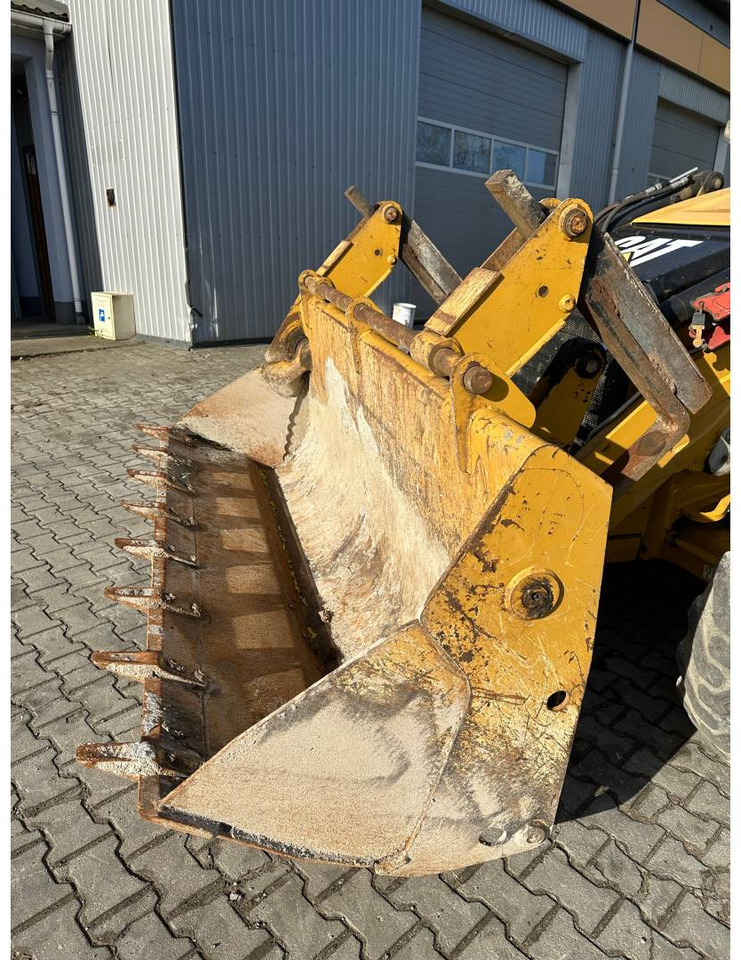 CAT 428F2 leasing CAT 428F2: picture 19