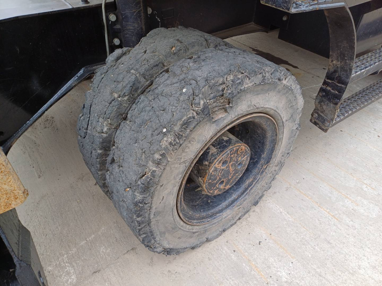 Waste/ Industry handler CAT MH3024: picture 10