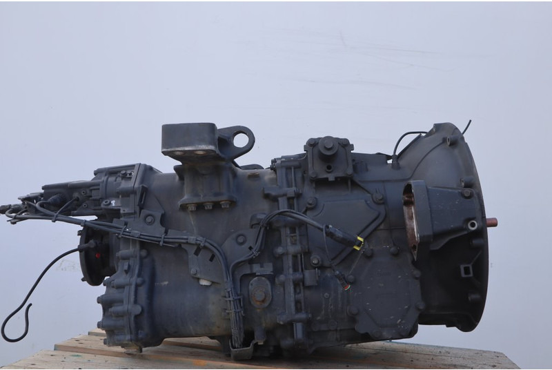 MAN 12+2GZ 2700DD 81.32004-6484 - Gearbox for Truck: picture 1 MAN 12+2GZ 2700DD 81.32004-6484 - Gearbox for Truck: picture 1