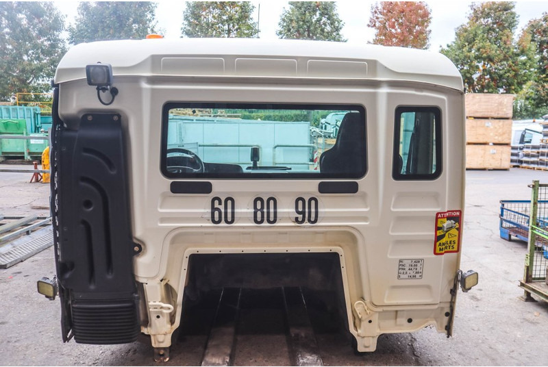 MAN F99L17 TGS EURO6 81.60000-7909 - Cab and interior for Truck: picture 4 MAN F99L17 TGS EURO6 81.60000-7909 - Cab and interior for Truck: picture 4