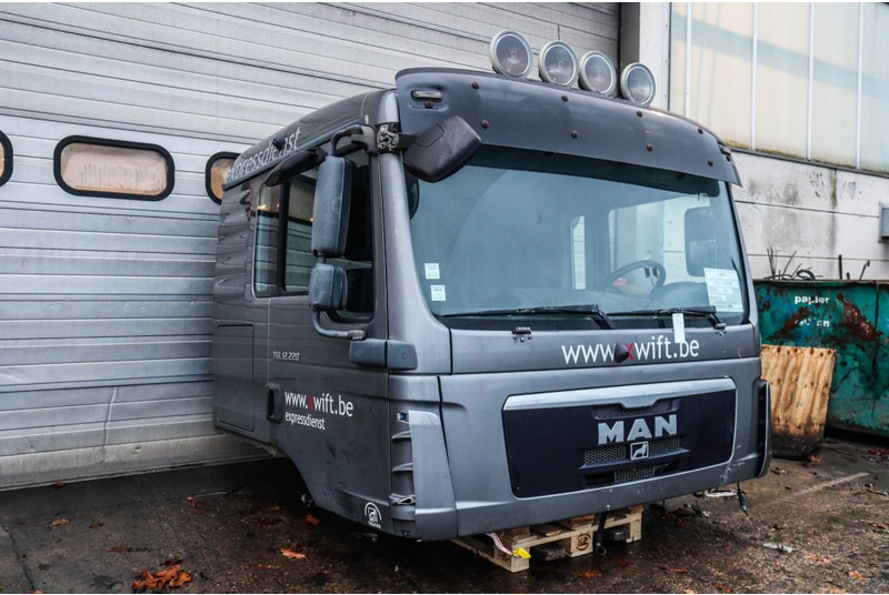 MAN F99L34 TGL - Cab and interior for Truck: picture 3 MAN F99L34 TGL - Cab and interior for Truck: picture 3