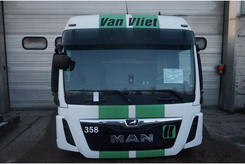 MAN F99L39 TGS - Cab and interior for Truck: picture 1 MAN F99L39 TGS - Cab and interior for Truck: picture 1