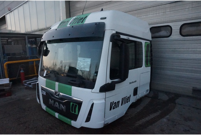 MAN F99L39 TGS - Cab and interior for Truck: picture 3 MAN F99L39 TGS - Cab and interior for Truck: picture 3