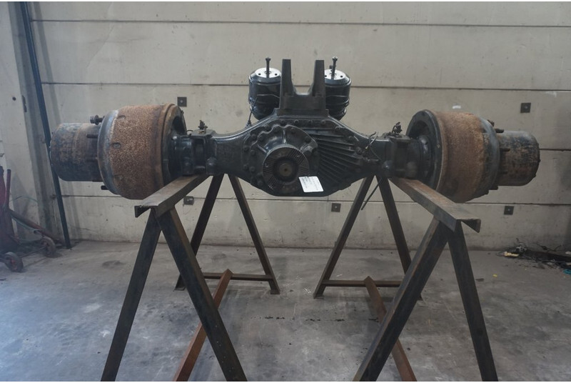 MAN HP-1352-04 28/21 X 4.00 - Rear axle for Truck: picture 1 MAN HP-1352-04 28/21 X 4.00 - Rear axle for Truck: picture 1