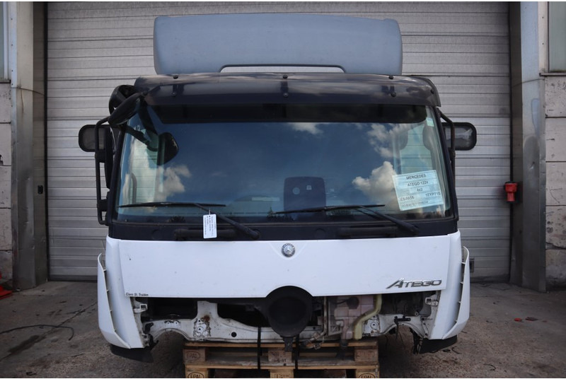 Mercedes-Benz ATEGO MP4 6CYL 96782010036334 - Cab and interior for Truck: picture 1 Mercedes-Benz ATEGO MP4 6CYL 96782010036334 - Cab and interior for Truck: picture 1