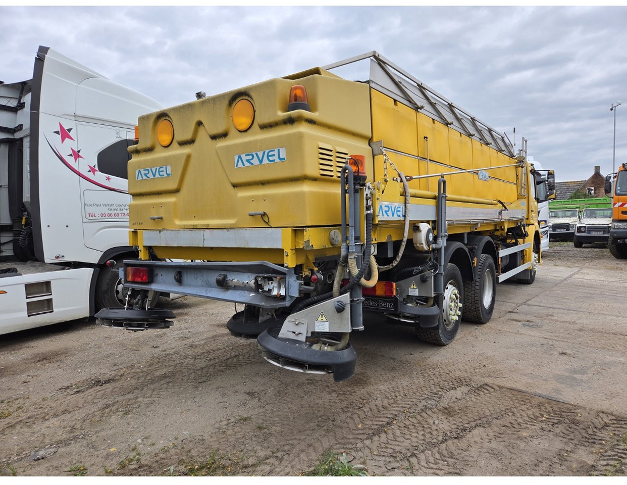 MERCEDES AXOR 2533 6X2 CHASSIS LOW MILEAGE - Cab chassis truck, Snow removal vehicle: picture 3 MERCEDES AXOR 2533 6X2 CHASSIS LOW MILEAGE - Cab chassis truck, Snow removal vehicle: picture 3