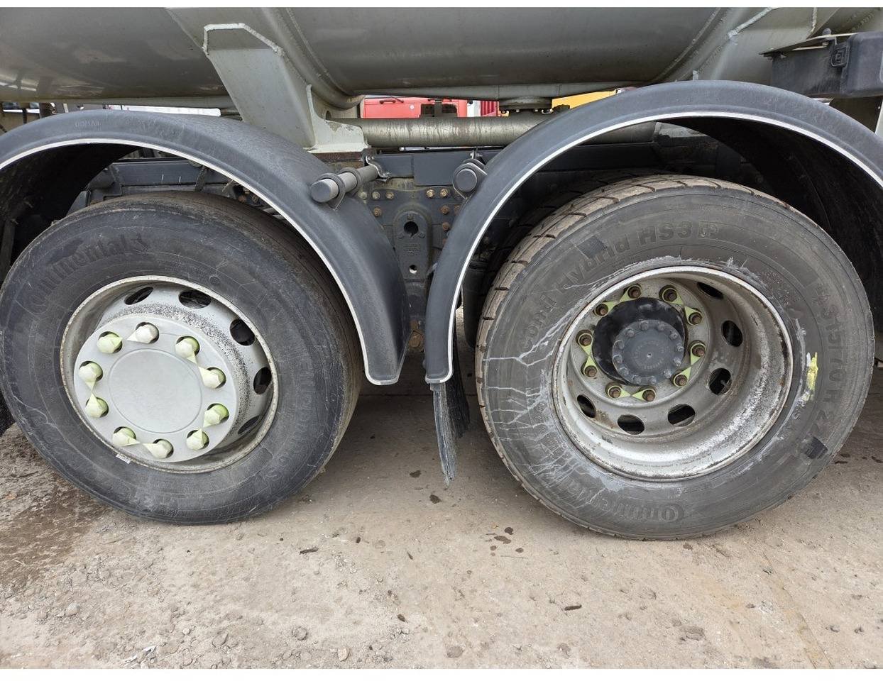 Tank truck Renault Premium 340 6x2 Fuel Tank 18.540 L 3 compart Steering Axle Retarder Manual gearbox: picture 6