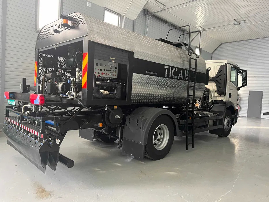 TICAB Asphalt Distributor, 8000 L, Аutonomous Asphalt Sprayer, Manufacturer - Concrete pump truck: picture 2 TICAB Asphalt Distributor, 8000 L, Аutonomous Asphalt Sprayer, Manufacturer - Concrete pump truck: picture 2