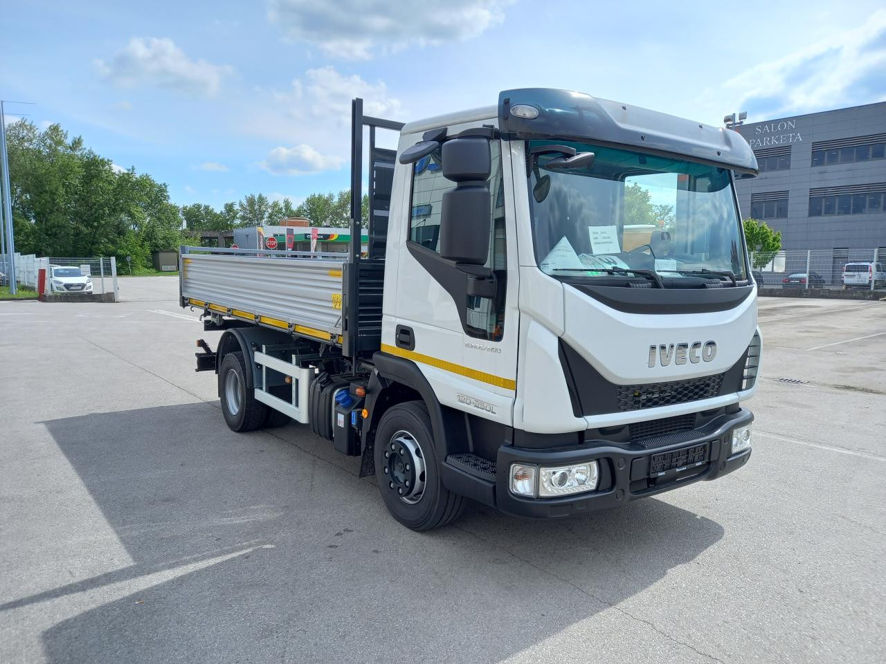 IVECO Eurocargo ML120EL25 - Tipper van: picture 2 IVECO Eurocargo ML120EL25 - Tipper van: picture 2