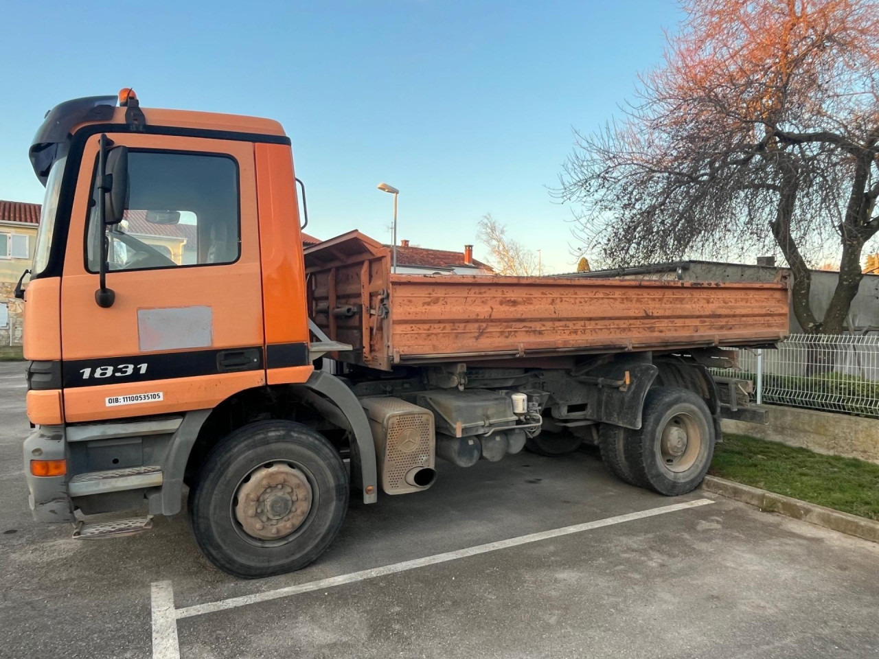MERCEDES-BENZ Actros 1831 K - Tipper: picture 2 MERCEDES-BENZ Actros 1831 K - Tipper: picture 2