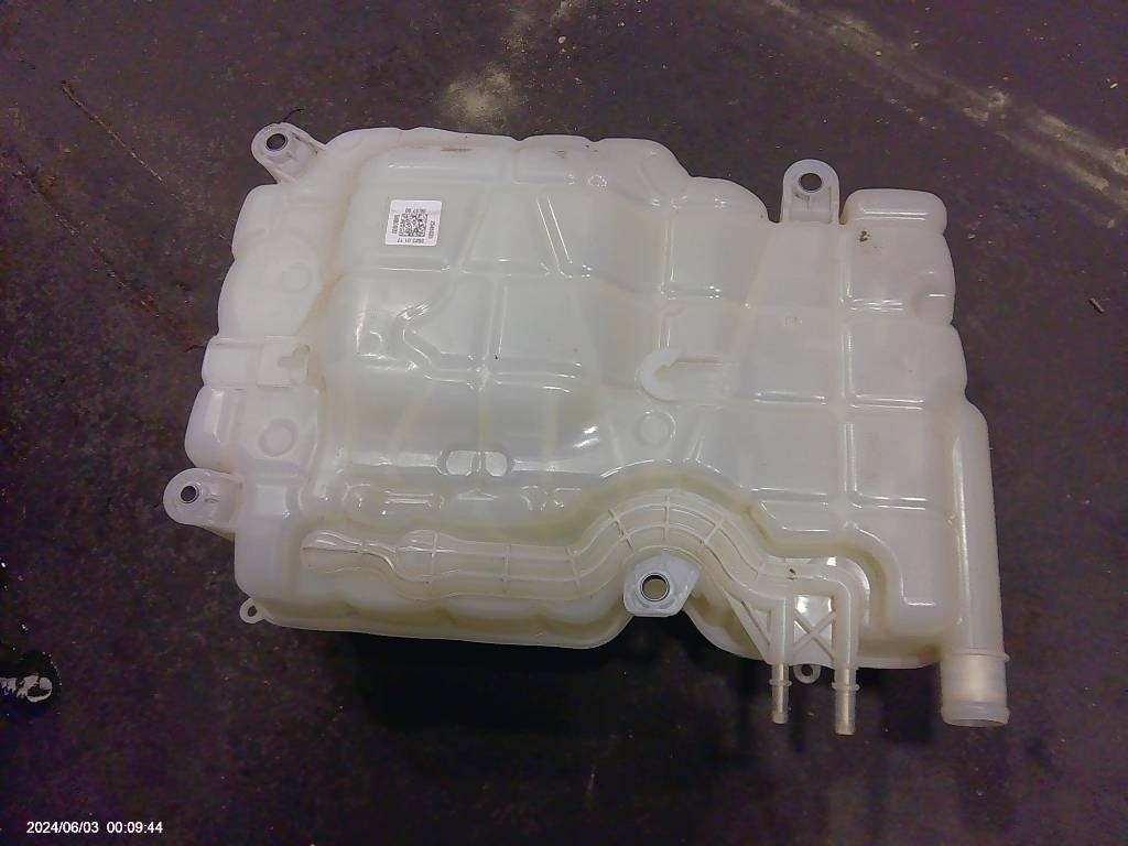 Scania R410 Expansionskärl, 2545035 - Engine for Truck: picture 3 Scania R410 Expansionskärl, 2545035 - Engine for Truck: picture 3