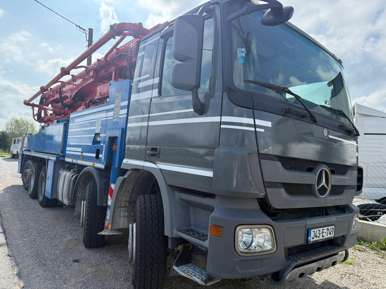 Mercedes-Benz Actros 4448 10x4, E5, MP-3, Putzmeister M46-5 - Concrete pump truck: picture 2 Mercedes-Benz Actros 4448 10x4, E5, MP-3, Putzmeister M46-5 - Concrete pump truck: picture 2