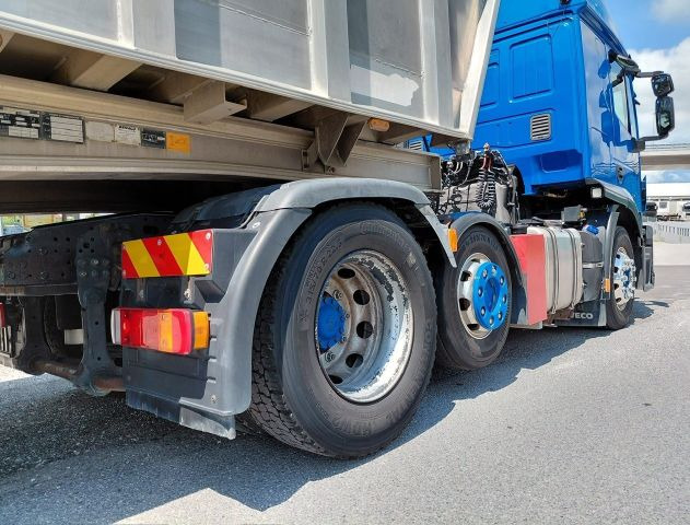 Iveco 440S48TX Stralis 6x2, E6, Kipphydraulik - Tractor unit: picture 5 Iveco 440S48TX Stralis 6x2, E6, Kipphydraulik - Tractor unit: picture 5