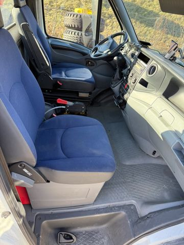 Iveco 50C18 Daily 4x2, E4, ONLY 79600km - Tractor unit: picture 5 Iveco 50C18 Daily 4x2, E4, ONLY 79600km - Tractor unit: picture 5