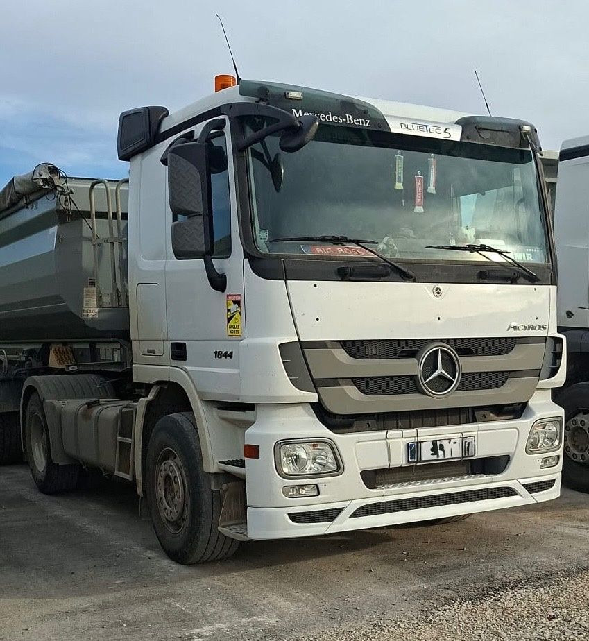 Mercedes-Benz Actros 1844 4x2, MP3, Euro 5 - Tractor unit: picture 1 Mercedes-Benz Actros 1844 4x2, MP3, Euro 5 - Tractor unit: picture 1