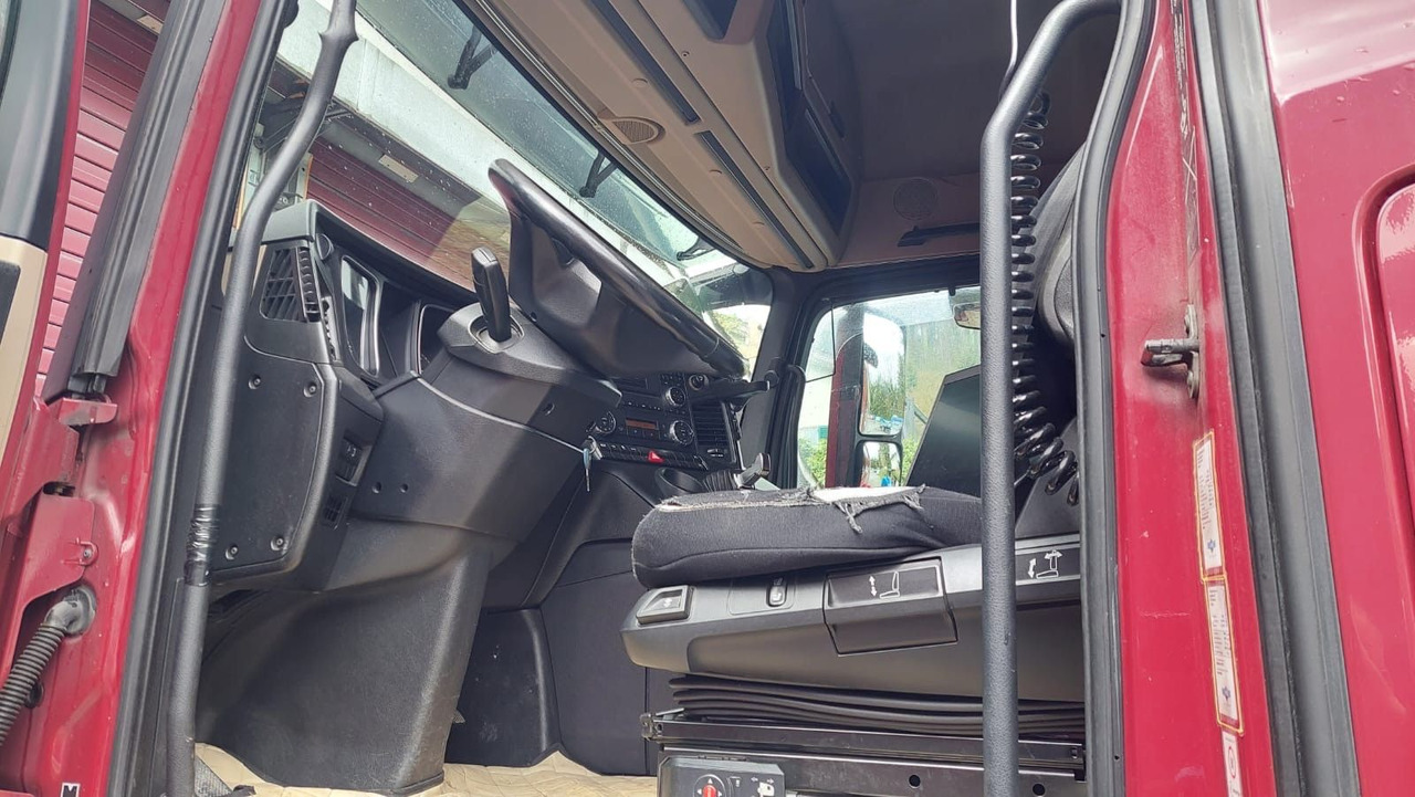 Tractor unit Mercedes-Benz Actros 1848 4x2, E6,Lowliner,verstellbare Sattel: picture 9 Tractor unit Mercedes-Benz Actros 1848 4x2, E6,Lowliner,verstellbare Sattel: picture 9
