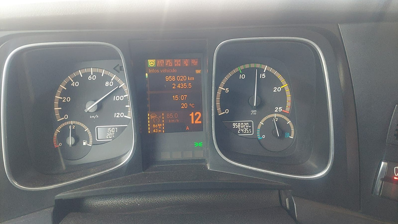 Tractor unit Mercedes-Benz Actros 1848 4x2, E6,Lowliner,verstellbare Sattel: picture 12 Tractor unit Mercedes-Benz Actros 1848 4x2, E6,Lowliner,verstellbare Sattel: picture 12