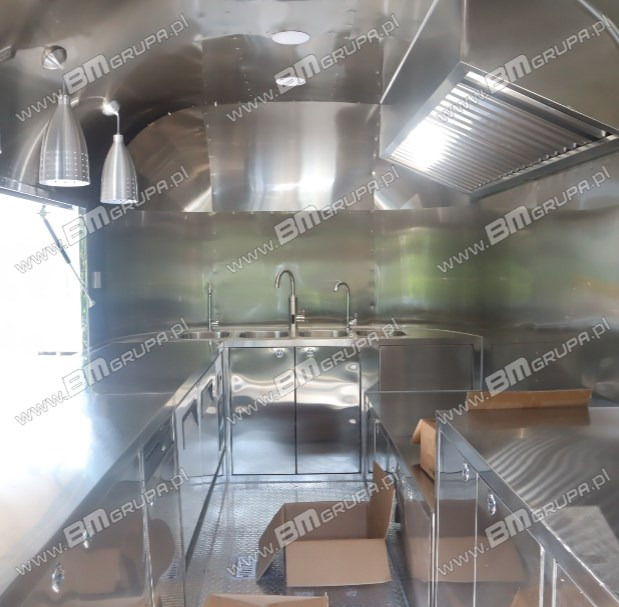 AIR STREAM ! - Imbissanhänger ! Verkaufsanhänger, - Food Truck Imbiswagen , EDELSTAL ! 3,8 M - Vending trailer: picture 4 AIR STREAM ! - Imbissanhänger ! Verkaufsanhänger, - Food Truck Imbiswagen , EDELSTAL ! 3,8 M - Vending trailer: picture 4