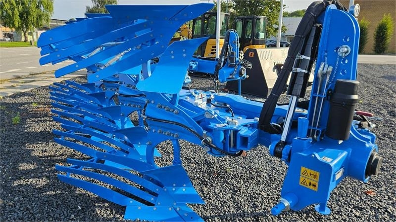 Lemken Juwel 8 M Juwel 8 M V U - Plow: picture 2 Lemken Juwel 8 M Juwel 8 M V U - Plow: picture 2