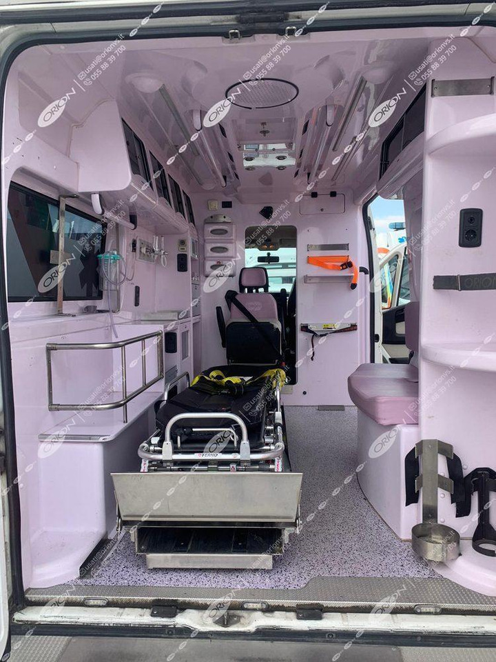 ORION FIAT 250 DUCATO - Ambulance: picture 5 ORION FIAT 250 DUCATO - Ambulance: picture 5