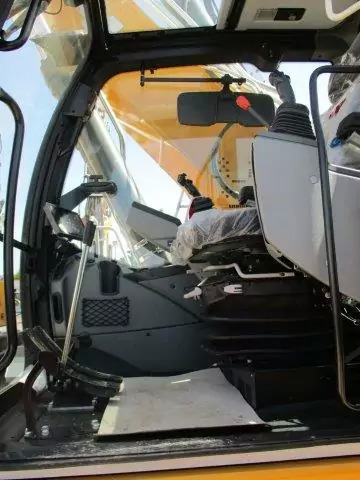 2023 Liebherr R 926 Litronic G8.0-D - Crawler excavator: picture 5 2023 Liebherr R 926 Litronic G8.0-D - Crawler excavator: picture 5