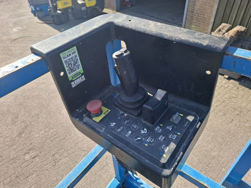 Genie GS4390 RT - Scissor lift: picture 5 Genie GS4390 RT - Scissor lift: picture 5