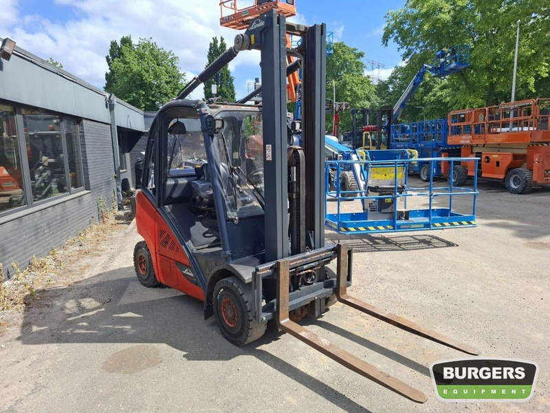 Linde H25T - LPG forklift: picture 2 Linde H25T - LPG forklift: picture 2