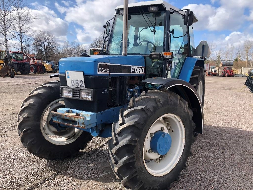 Ford 6640 Dismantled: only spare parts - Farm tractor: picture 2 Ford 6640 Dismantled: only spare parts - Farm tractor: picture 2