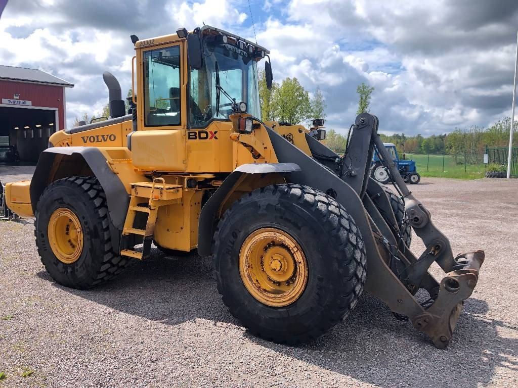 Volvo L 120 E Dismantled: only spare parts - Wheel loader: picture 3 Volvo L 120 E Dismantled: only spare parts - Wheel loader: picture 3