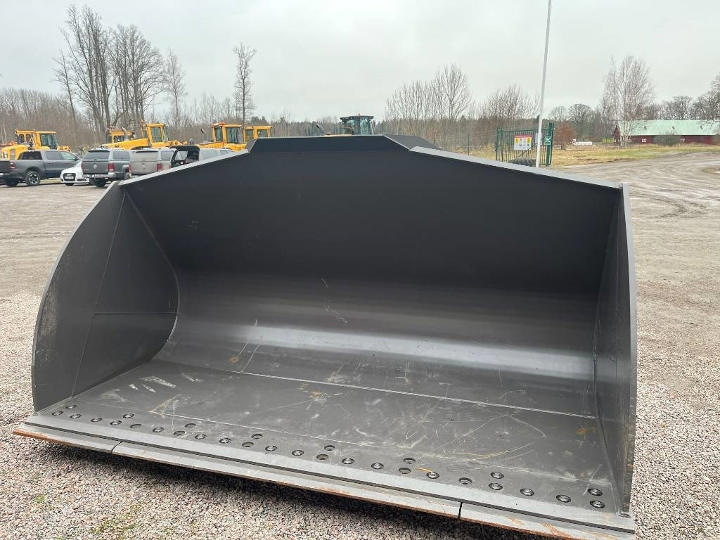 Volvo Skopa L150H L180H - Bucket for Construction machinery: picture 5 Volvo Skopa L150H L180H - Bucket for Construction machinery: picture 5