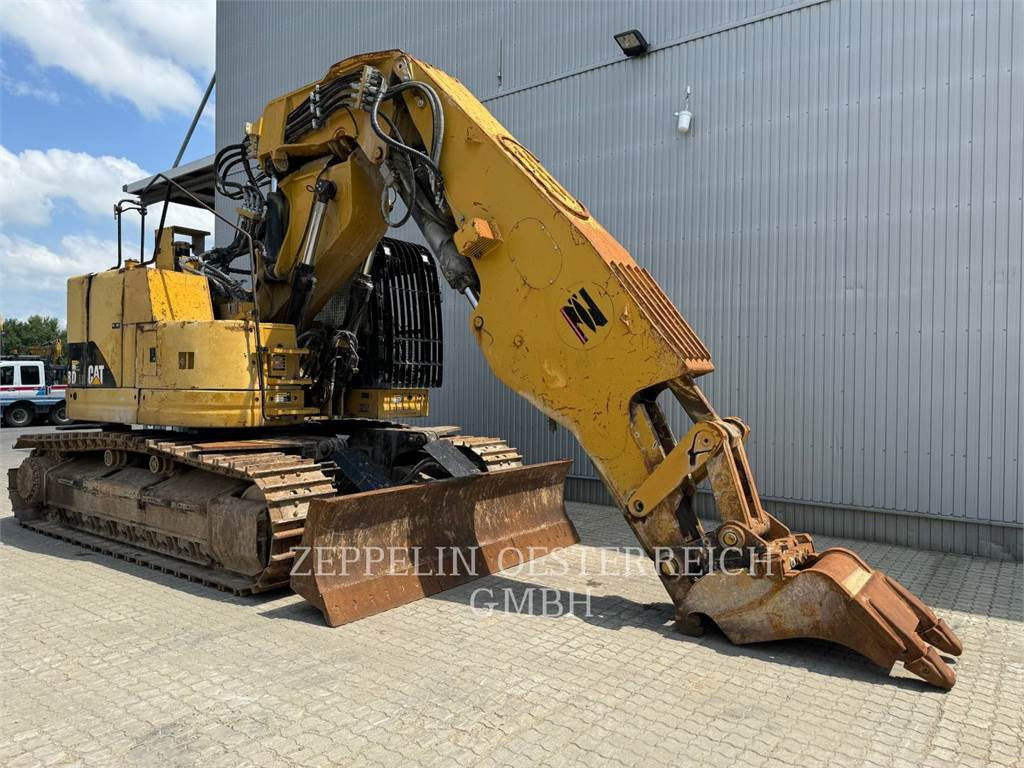 CAT 328DLCR - Crawler excavator: picture 2 CAT 328DLCR - Crawler excavator: picture 2