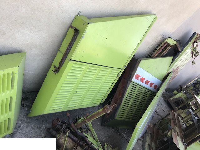 Claas Dominator - Osłony Blachy - Body and exterior for Combine harvester: picture 1 Claas Dominator - Osłony Blachy - Body and exterior for Combine harvester: picture 1