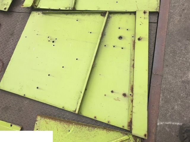 Claas Dominator - Osłony Tylne - Body and exterior for Combine harvester: picture 2 Claas Dominator - Osłony Tylne - Body and exterior for Combine harvester: picture 2