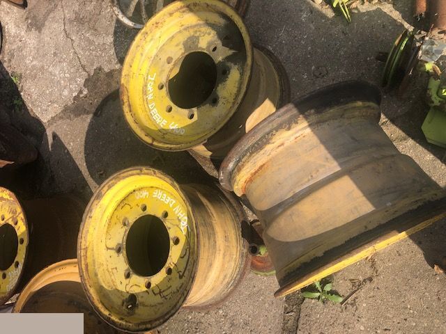 Felga John Deere 4500 - Rim for Agricultural machinery: picture 1 Felga John Deere 4500 - Rim for Agricultural machinery: picture 1