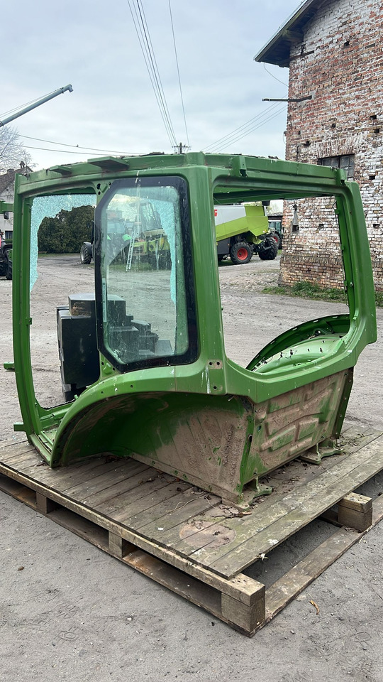 Kabina Fendt 900 - Cab for Farm tractor: picture 2 Kabina Fendt 900 - Cab for Farm tractor: picture 2