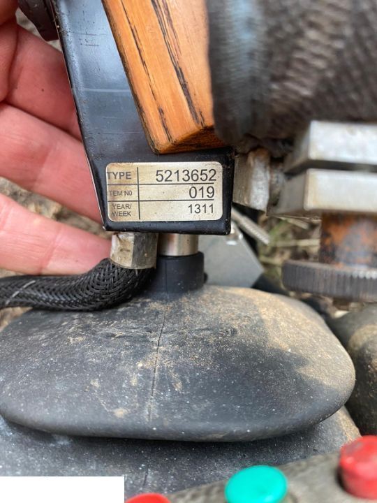 Komatsu Valmet Joystick TYP: / 2145 015 2817 Joistick Sterowanie - Cab and interior for Forestry equipment: picture 1 Komatsu Valmet Joystick TYP: / 2145 015 2817 Joistick Sterowanie - Cab and interior for Forestry equipment: picture 1