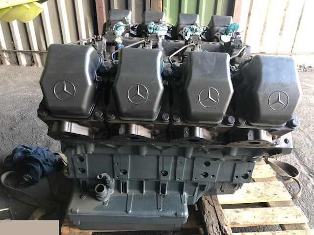 Mercedes OM 502LA - Blok Cylindrów - Cylinder block for Agricultural machinery: picture 2 Mercedes OM 502LA - Blok Cylindrów - Cylinder block for Agricultural machinery: picture 2