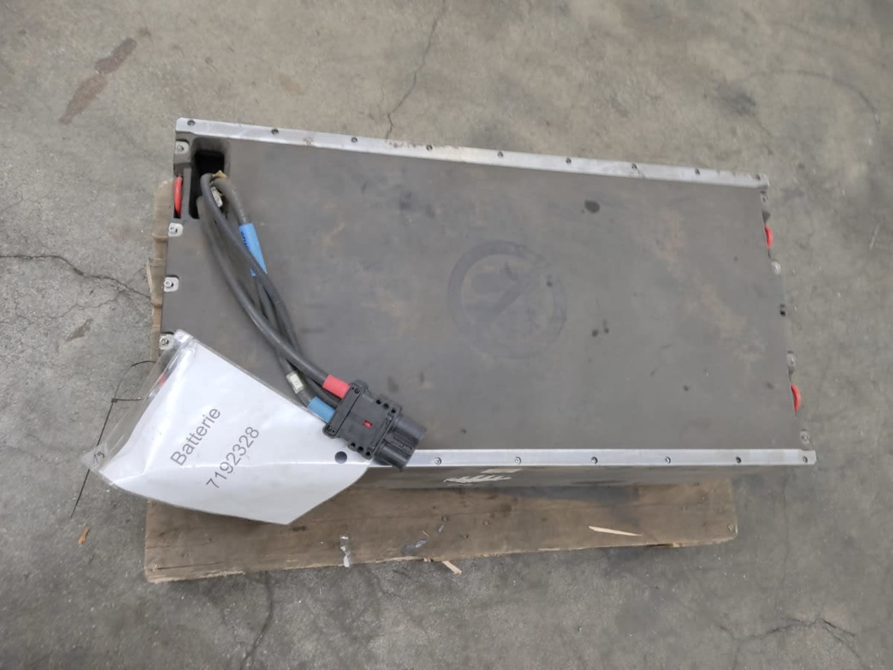 Battery 48V 268Ah/LiIon - Battery for Material handling equipment: picture 4 Battery 48V 268Ah/LiIon - Battery for Material handling equipment: picture 4